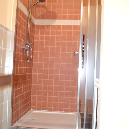 בקתה Airinos De מונדאריז